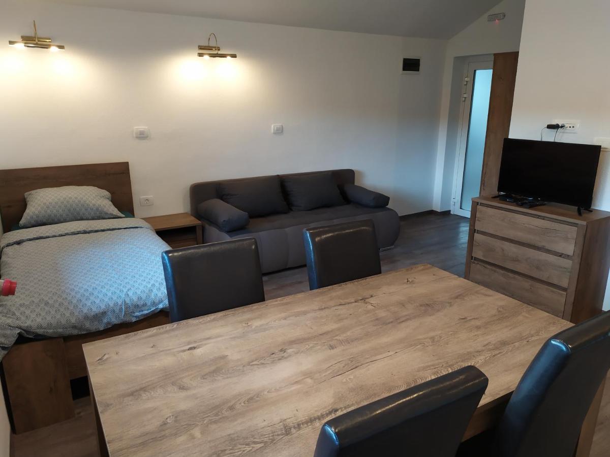 Gostilna Ulcar Hotell Ig Exteriör bild